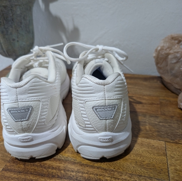 Brooks Addiction Walker 2 White Size 9.5 - Picture 4 of 7